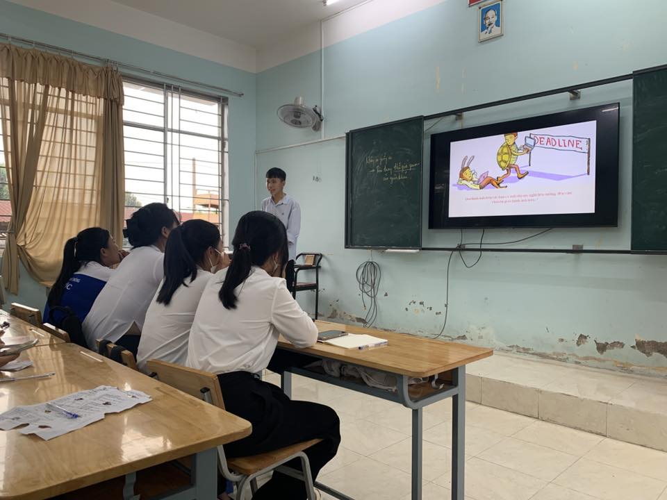  [CLB Tâm lý – Kỹ năng] Sinh hoạt chủ đề: “Vượt qua kẻ trộm của thời gian” 