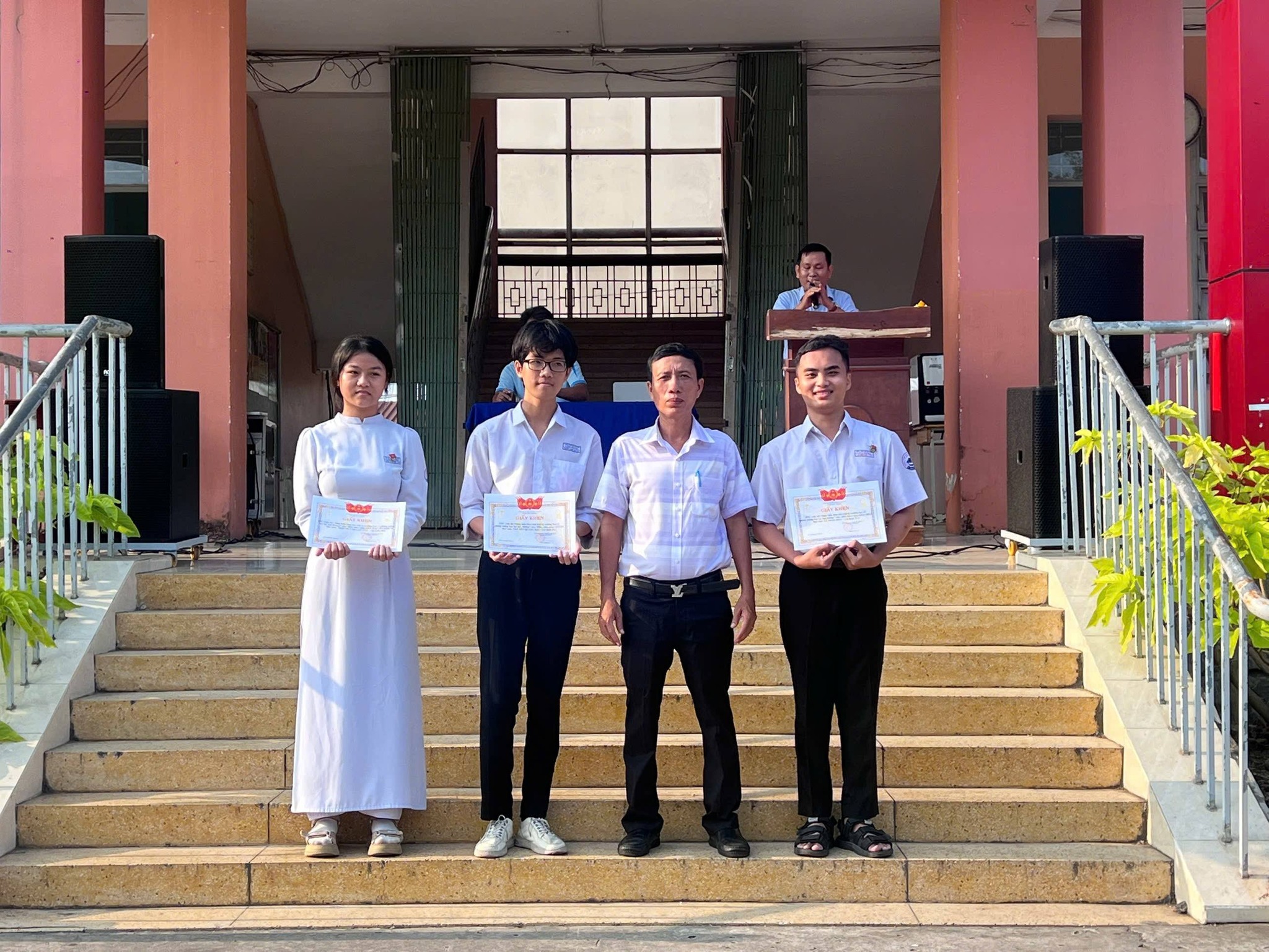  	 CUỘC THI VIẾT “SÁNG KIẾN BẢO ĐẢM AN NINH TRẬT TỰ TRƯỜNG HỌC VỀ PHÒNG, CHỐNG BẠO LỰC HỌC ĐƯỜNG”  CẤP TRƯỜNG NĂM HỌC 2025- 2026   