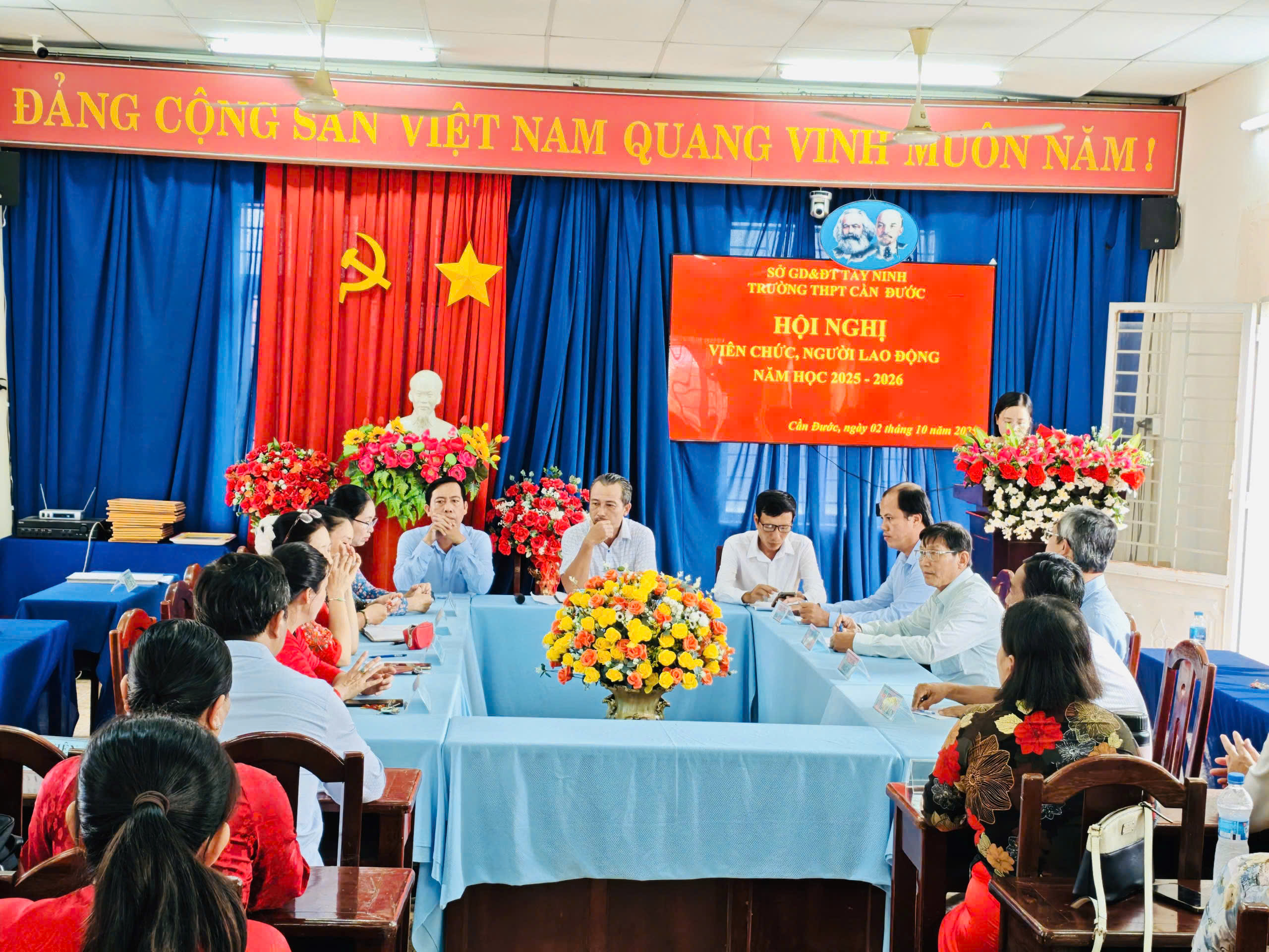 HỘI NGHỊ VIÊN CHỨC, NGƯỜI LAO ĐỘNG NĂM HỌC 2025-2026