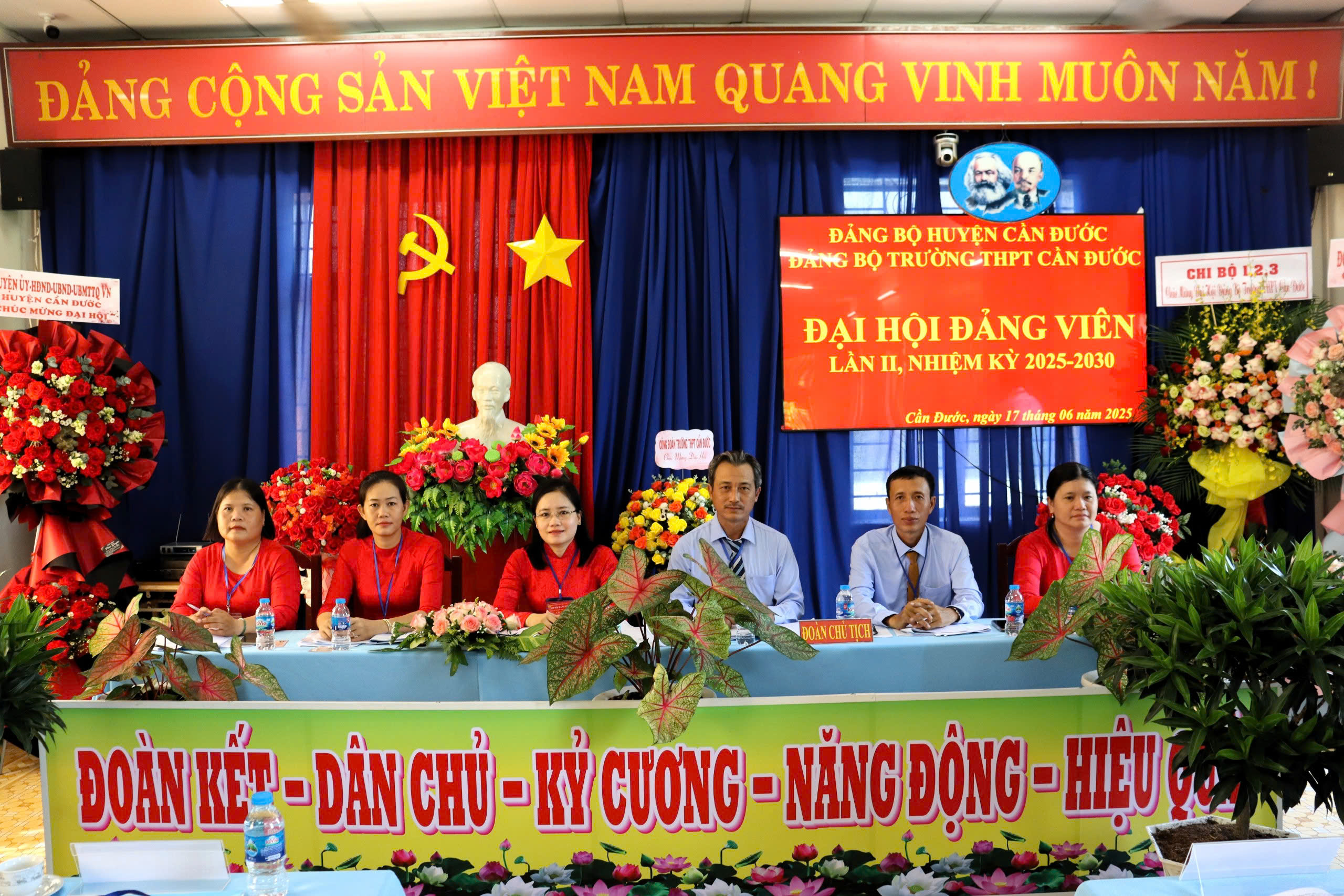 22/z6715451782347-b8595eef73984dbde683cc79302b937a_17062025090214338_uey3rwqj.ncv.jpg